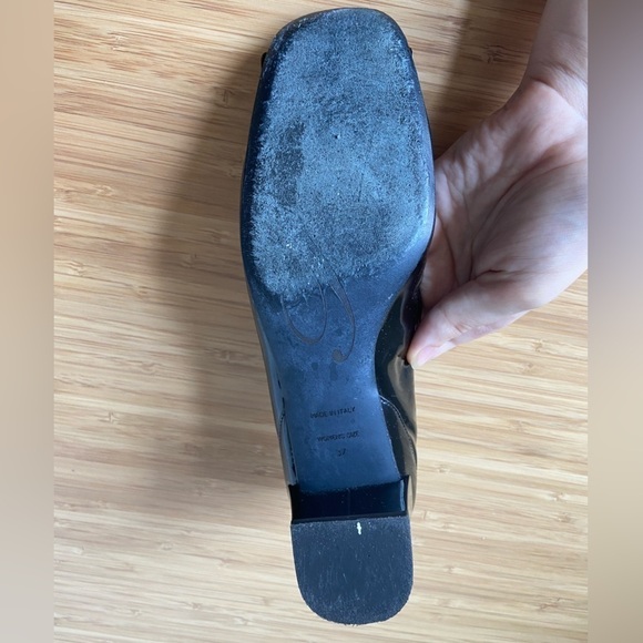 Roger Vivier Belle Metal Buckle Black Patent Leather Classic Formal Block Heels - Picture 6 of 11